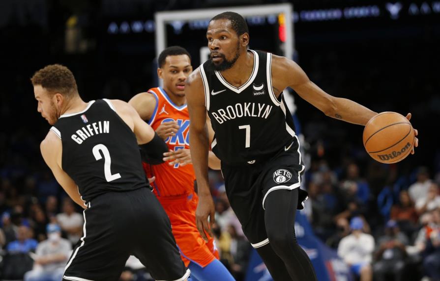 Nets derrotan a Thunder con 33 puntos de Durant