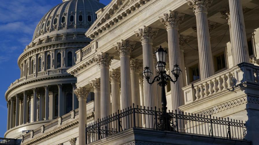 Senado de Estados Unidos rechaza orden de vacunación para empresas