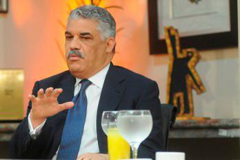 Miguel Vargas dice es “debilidad” del PRM pedir limitar activismo electoral al presidente Medina