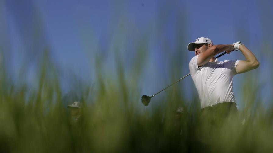 Cantlay sigue liderando en East Lake; Rahm se acerca