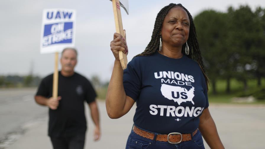 Huelga de GM en EEUU la obliga a cerrar fábricas en México