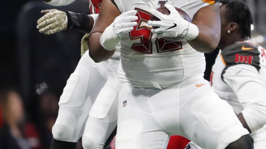 Vea y Wilson lideran remontada de Buccaneers sobre Falcons