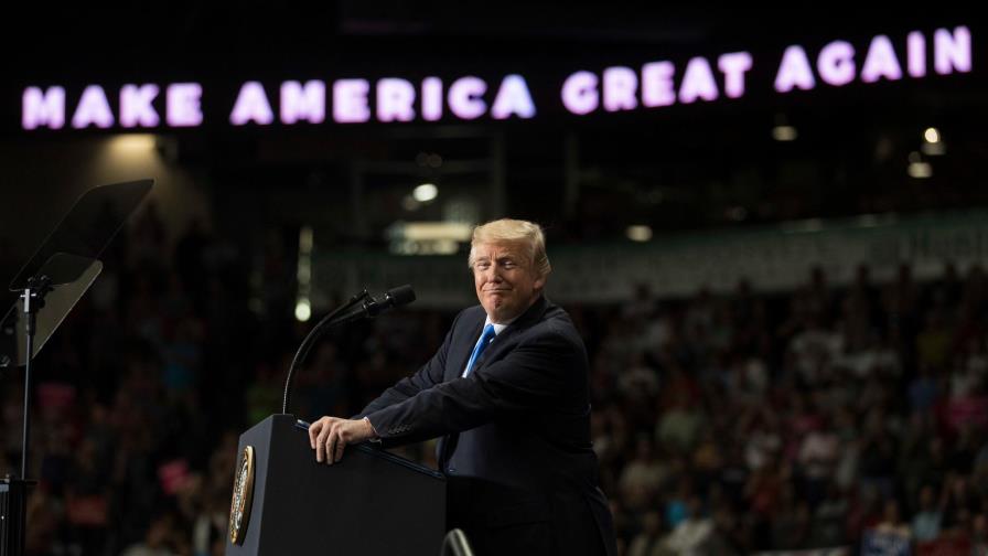  Condenan video violento que hace parodia de Trump