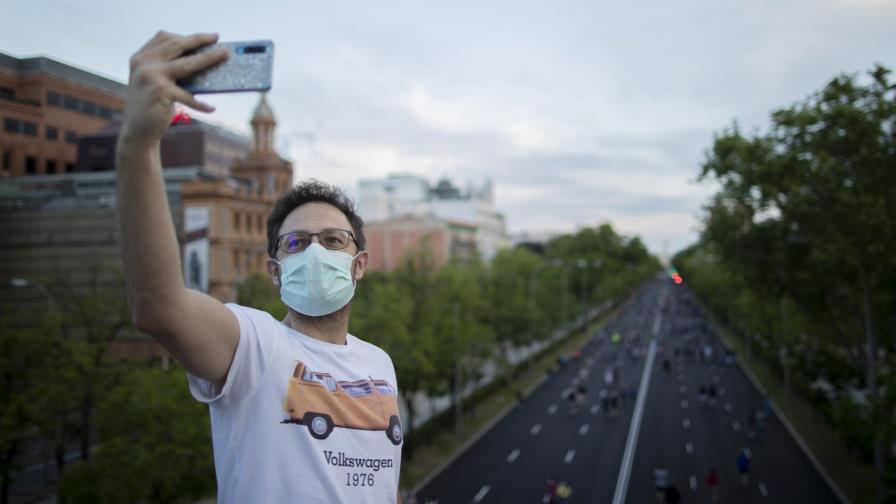 España reabre terrazas y más actividades públicas