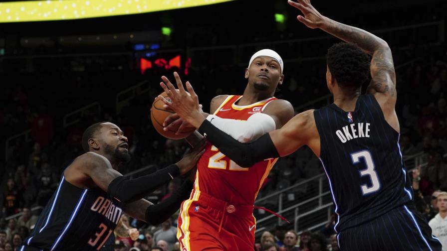 Con 23 puntos de Young y Collins, Hawks vencen al Magic Con 23 puntos de Young y Collins, Hawks vencen al Magic