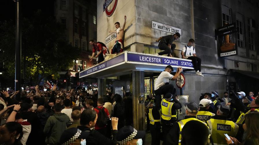 El fútbol podría impulsar los contagios de varones ingleses