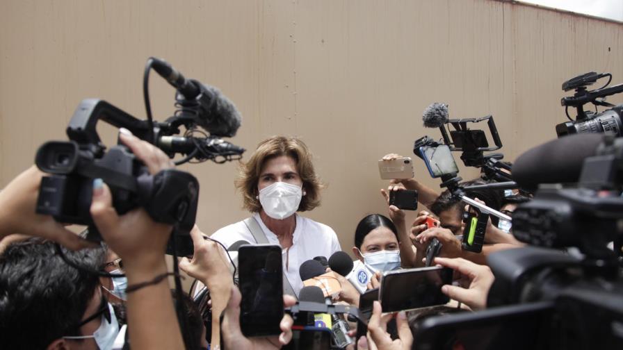 Nicaragua: policía detiene a opositora Cristiana Chamorro Nicaragua: policía detiene a opositora Cristiana Chamorro