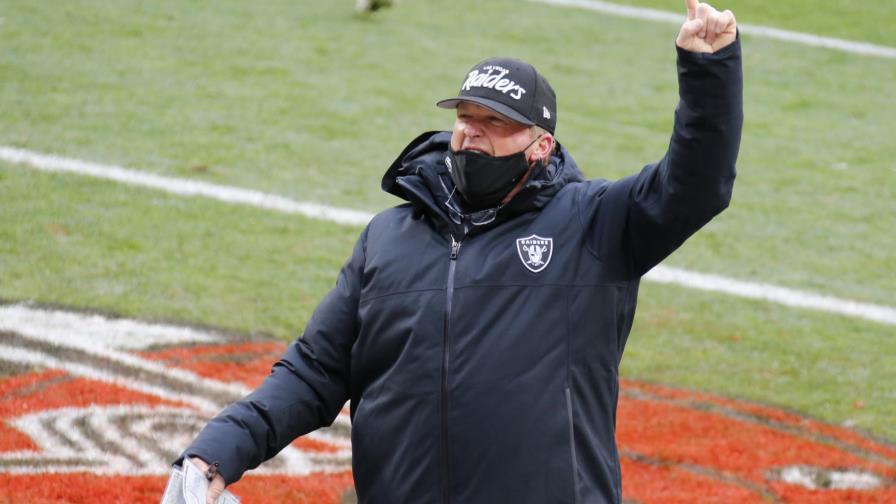 Fuente AP: Multan a Raiders por infringir protocolo de COVID