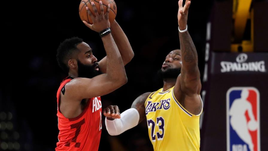Harden un punto más que LeBron pero la victoria fue para los Lakers
