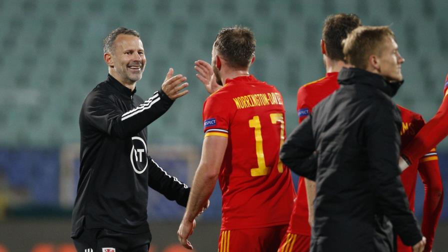 Gales aparta temporalmente a Giggs como DT tras incidente