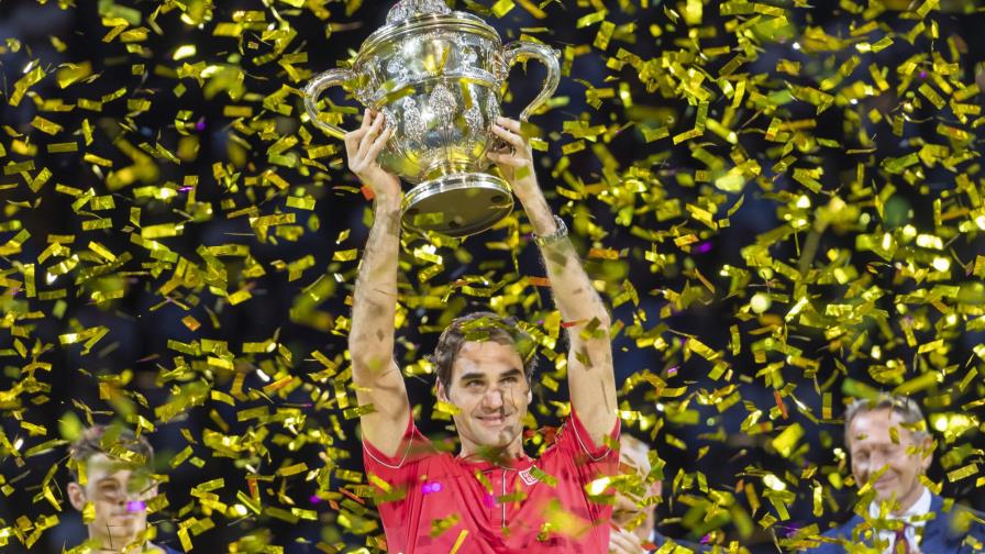 Roger Federer domina a De Miñaur y alza su 10mo título de Basilea