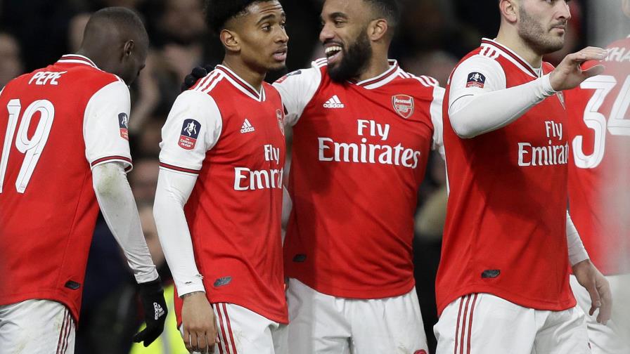 Arsenal supera a Leeds y avanza en Copa de la FA Arsenal supera a Leeds y avanza en Copa de la FA