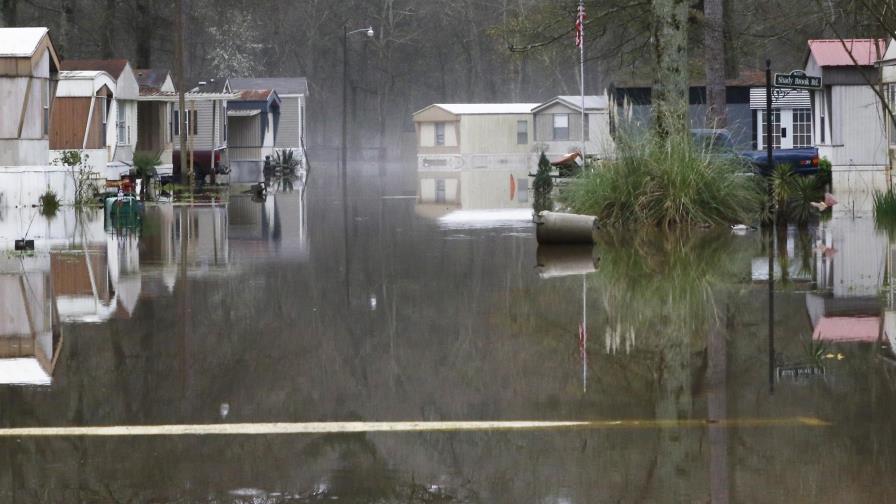 Viviendas sin electricidad tras tormentas en Mississippi Viviendas sin electricidad tras tormentas en Mississippi