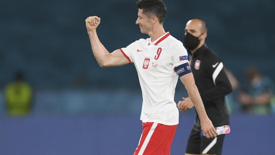 Lewandowski anota y Polonia empata 1-1 con España en la Euro Lewandowski anota y Polonia empata 1-1 con España en la Euro