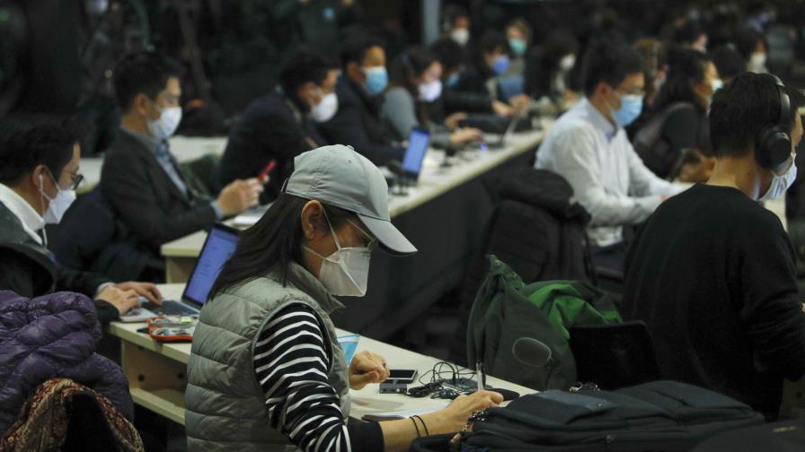 Crece preocupación, suben casos de virus en Beijing y Seúl