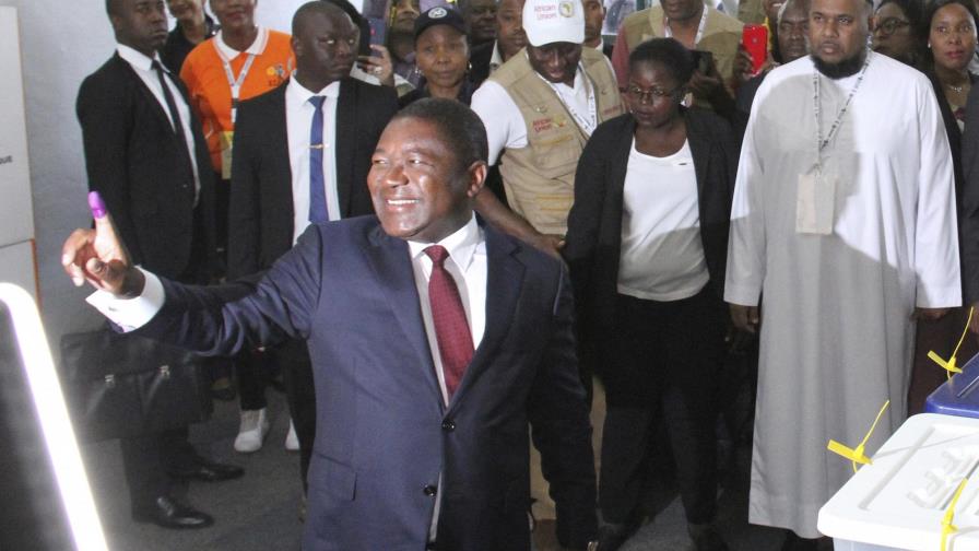 Mozambiqueños votan en elecciones cruciales para paz