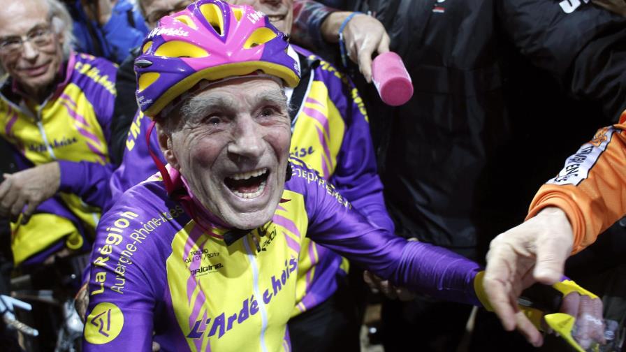 Muere ciclista francés que marcó récords a los 100 años