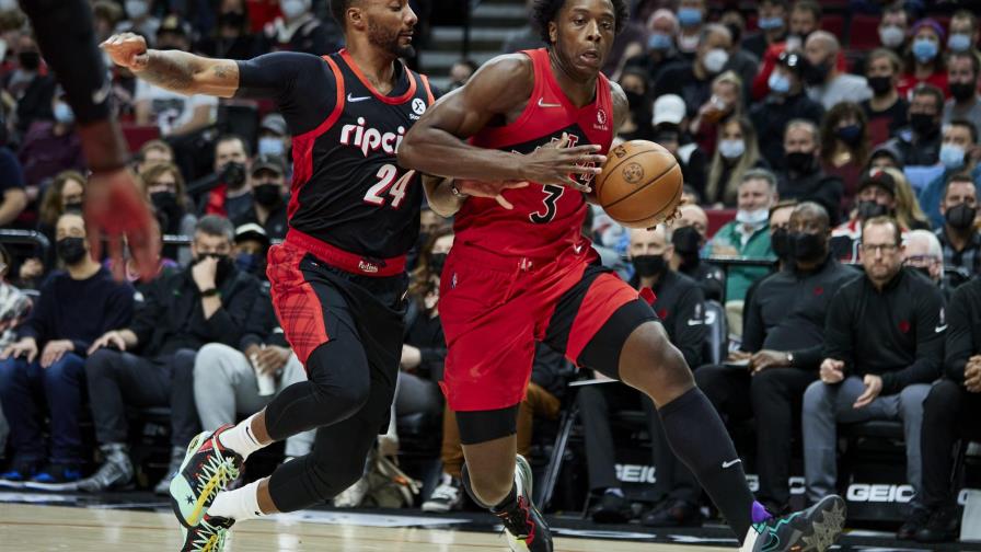 McCollum anota 29 y Trail Blazers superan a Raptors 118-113
