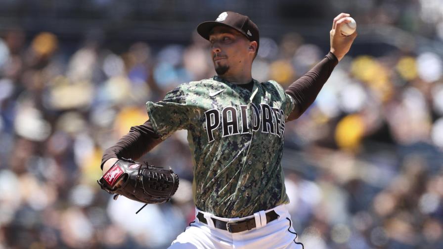 Snell poncha a 13; Padres blanquean 2-0 a Diamondbacks