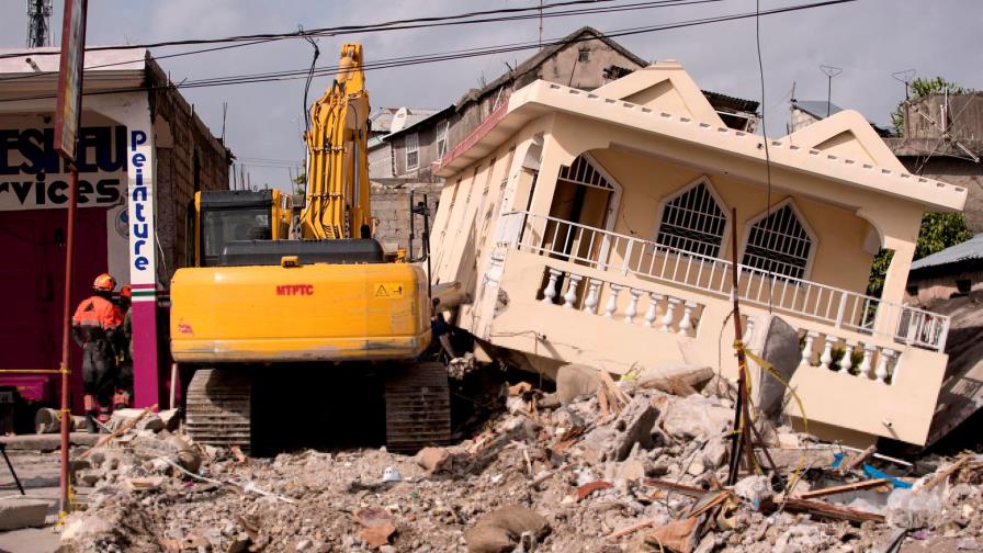 BCIE dona un millón de dólares a República Dominicana para apoyar a Haití tras sismo