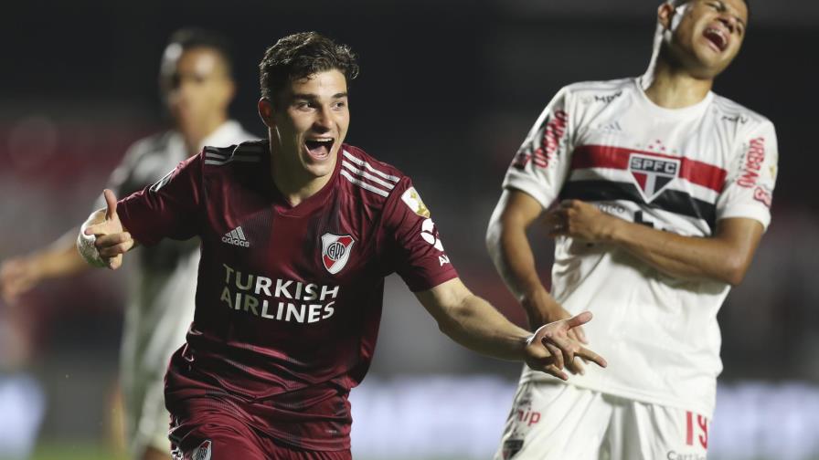 Dos goles en contra opacan regreso de River a Libertadores