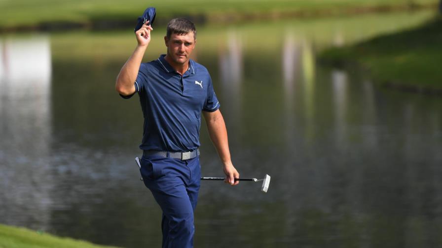 DeChambeau se acerca a English, líder en TPC Southwind