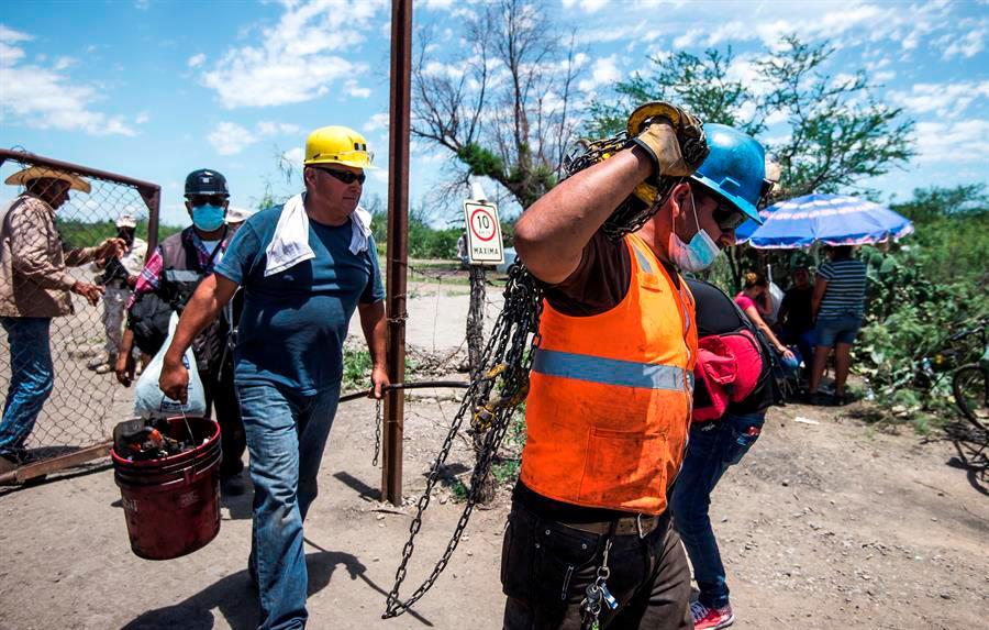 Suman tres mineros hallados sin vida tras derrumbe en el norte de México