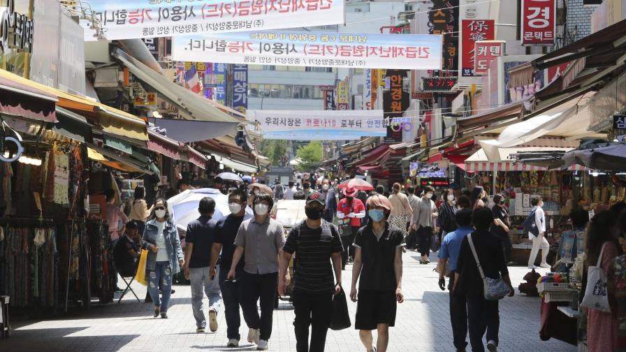 Aumentan casos de COVID-19 en Corea del Sur; China estable