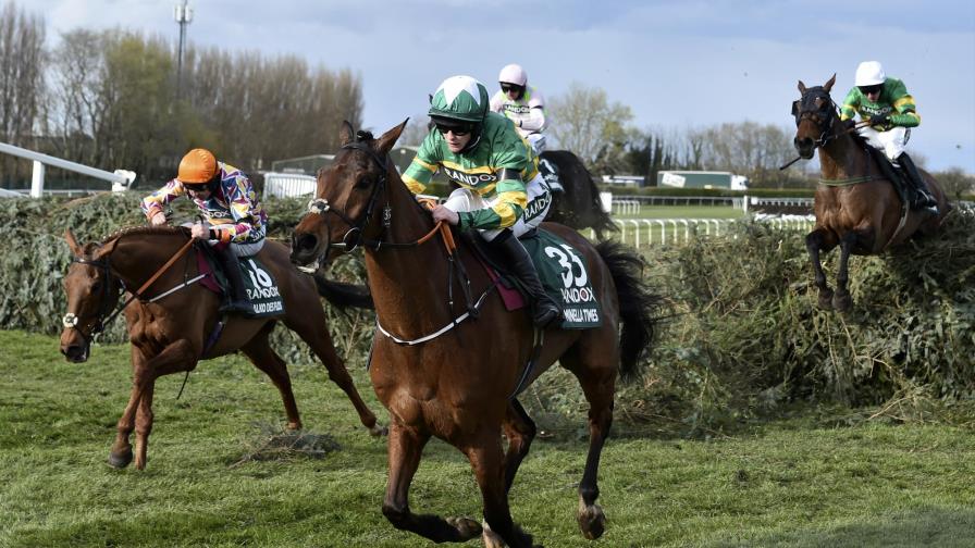Blackmore, 1ra mujer que gana carrera Grand National inglesa