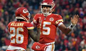 Patrick Mahomes se exhibe y los Chiefs acaban con su maldición en playoffs
