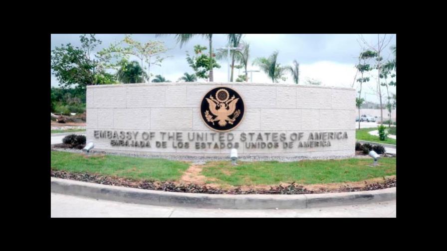 Embajada EE.UU. aún no tiene detalles sobre suspensión migratoria anunciada por Trump