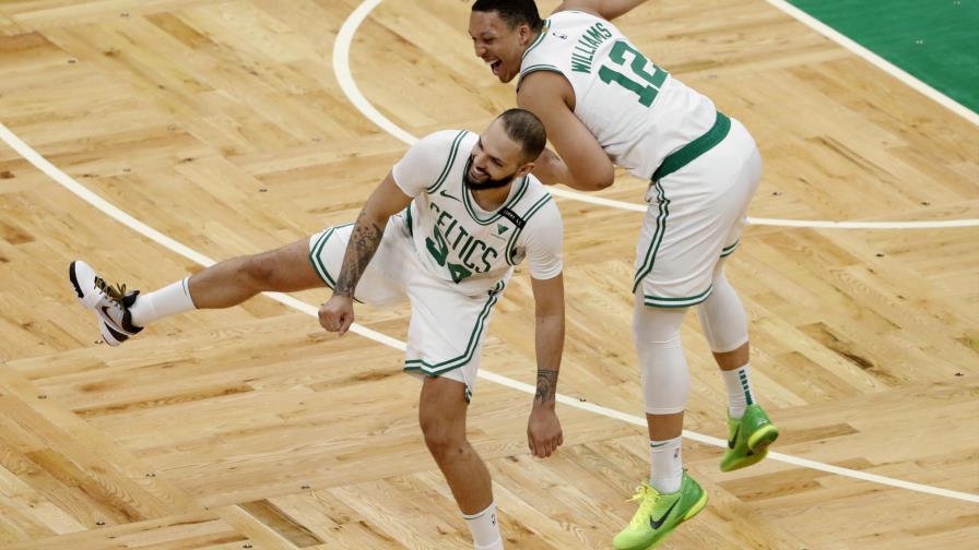 Otra noche perfecta de Williams da victoria a Celtics