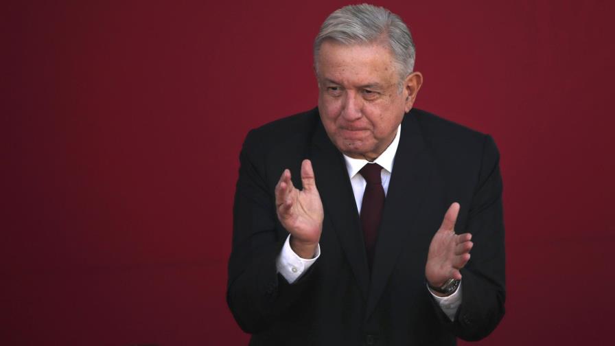 Antes de reunión con Harris, AMLO acusa a EEUU de injerencia