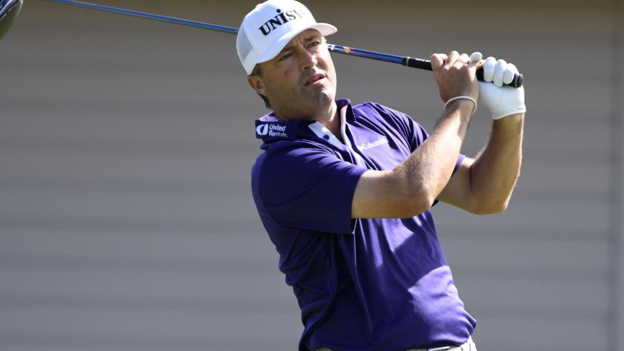 Palmer alcanza a English en la cima del Torneo de Campeones