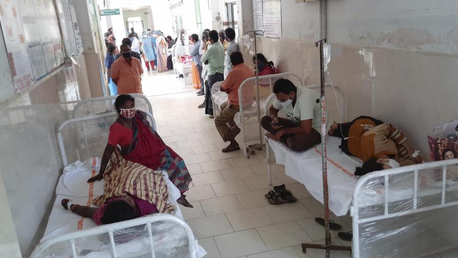 Una misteriosa enfermedad deja 200 hospitalizados en India Una misteriosa enfermedad deja 200 hospitalizados en India