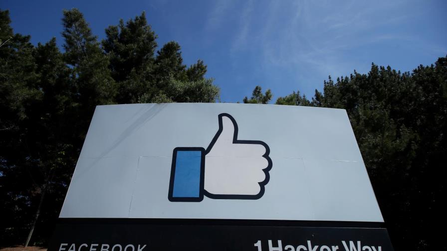 Facebook dice haber eliminado red rusa de troles en EEUU