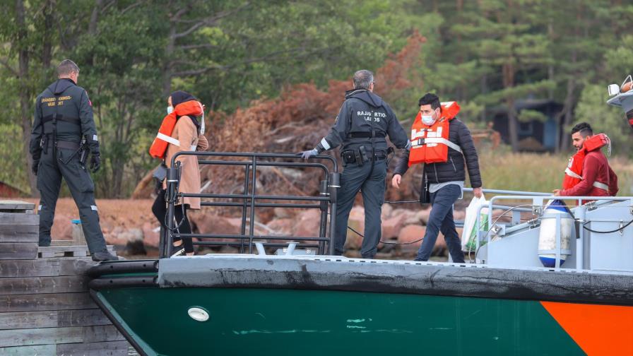 Encalla ferry en mar Báltico; no hay reportes de lesionados