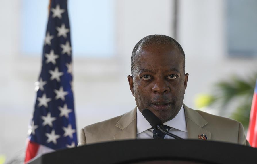 EEUU promete reforzar la policía de Haití en plena crisis