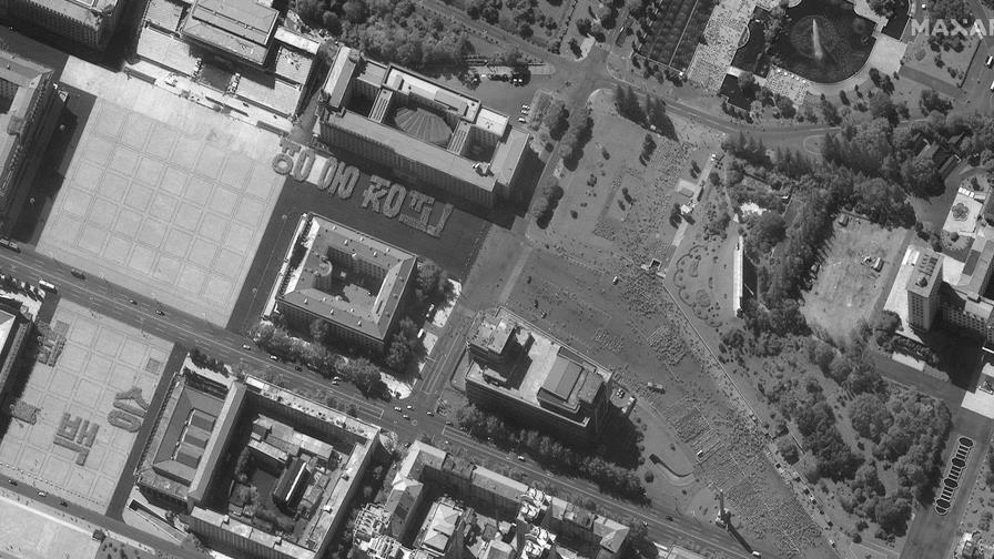 Norcorea se alista para desfile, según imágenes satelitales