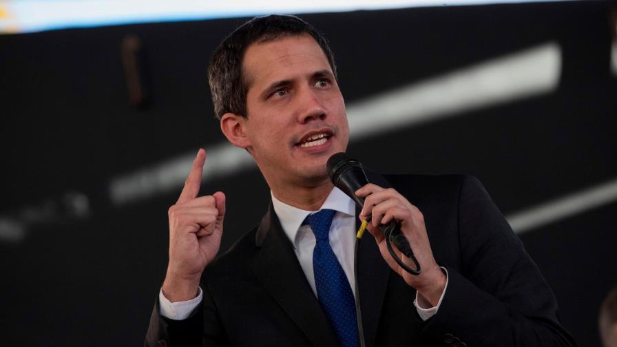 Guaidó suspende la sesión parlamentaria y evitará así coincidir con el chavismo Guaidó suspende la sesión parlamentaria y evitará así coincidir con el chavismo