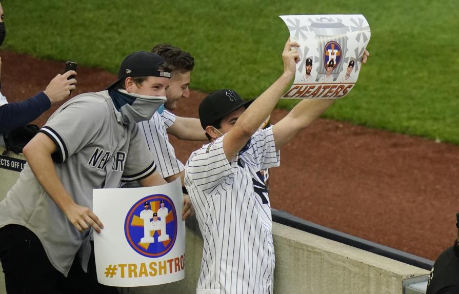 Yanquis vencen a unos Astros abucheados en el Bronx