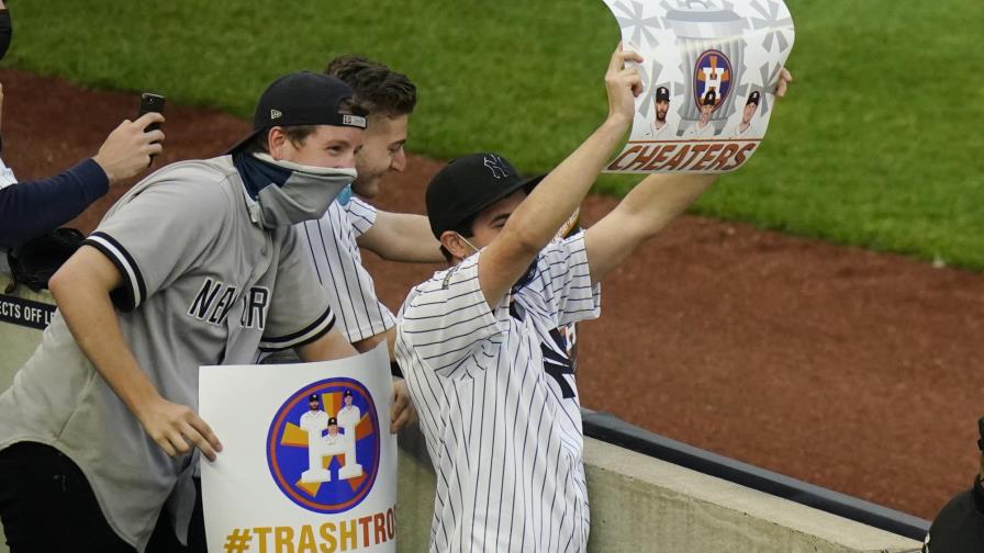 Yanquis vencen a unos Astros abucheados en el Bronx