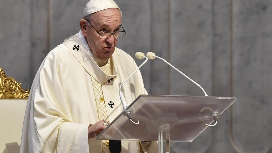 Papa pide tomar en serio situación de migrantes en Libia Papa pide tomar en serio situación de migrantes en Libia