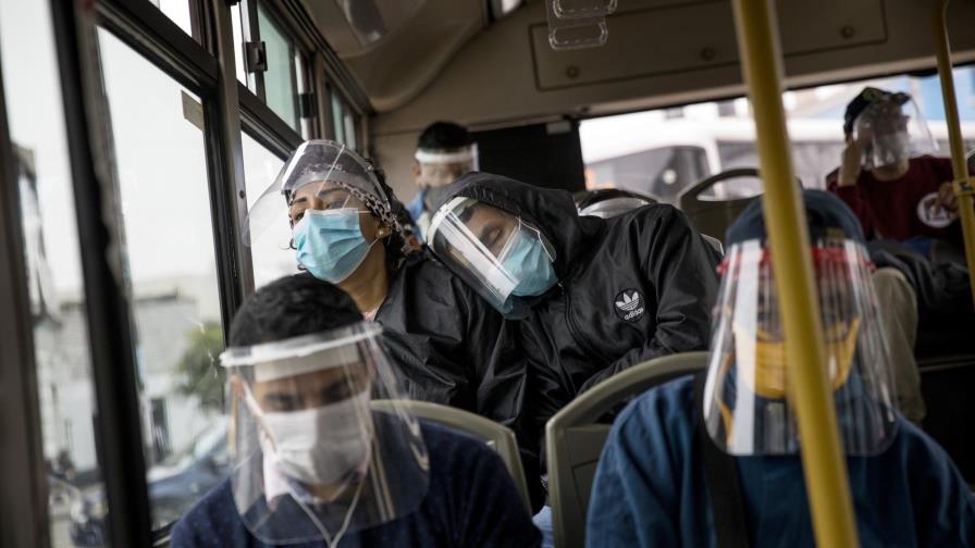 Perú admite subregistros, muertos por virus suman 17.455
