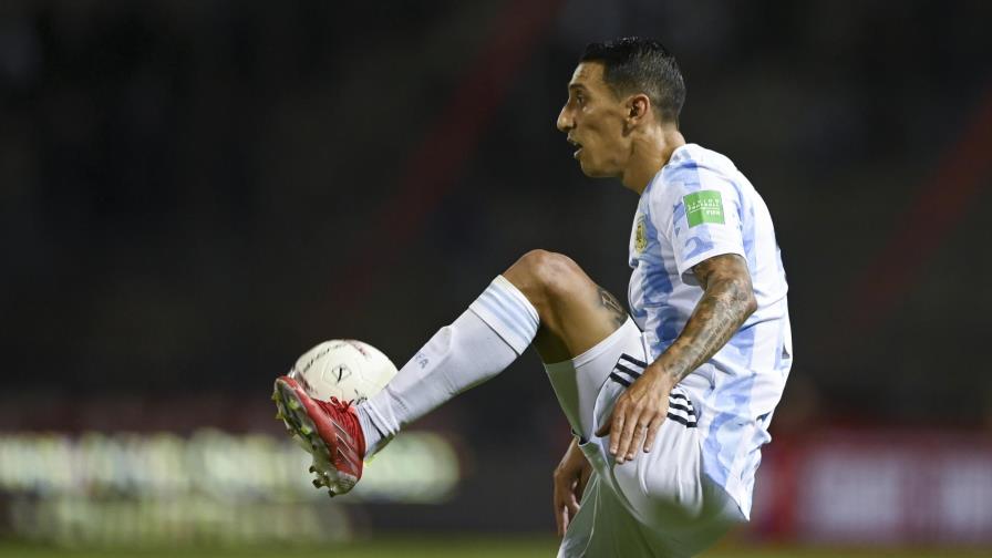 Argentina y Brasil amplían ventaja en el camino a Qatar 2022