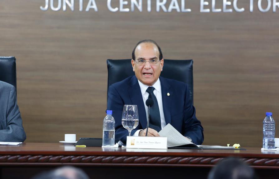 Castaños Guzmán advierte primarias serían “pantomima” si se reservan todos los cargos