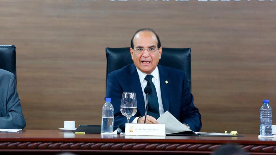 Junta Central Electoral investiga duplicidad de cédulas de César el Abusador Junta Central Electoral investiga duplicidad de cédulas de César el Abusador