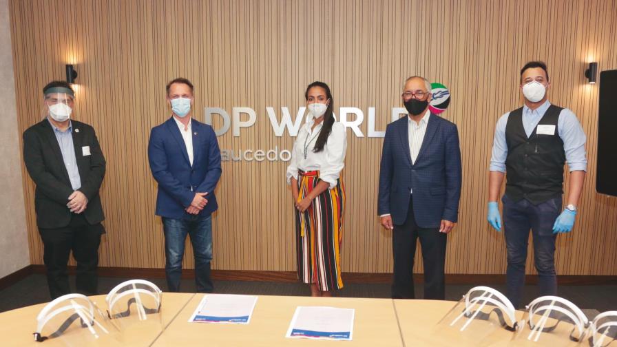 DP World Caucedo formaliza una alianza para prevenir COVID-19 DP World Caucedo formaliza una alianza para prevenir COVID-19