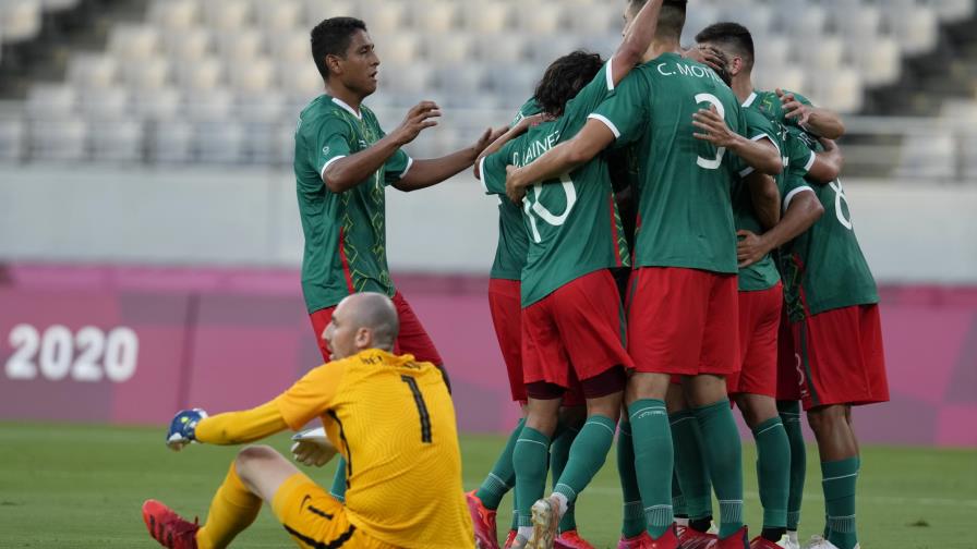 México arrasa 4-1 a Francia en su debut en Tokio