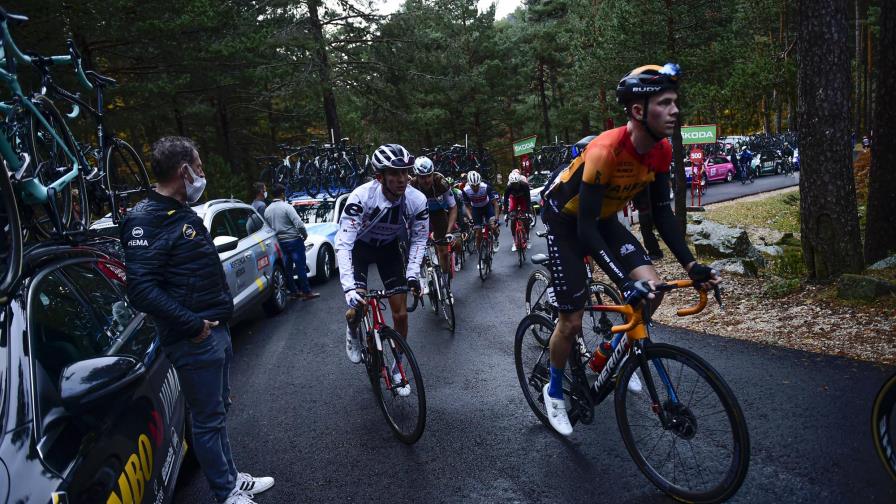 Bennett gana 4ta etapa de Vuelta a España; Roglic es líder